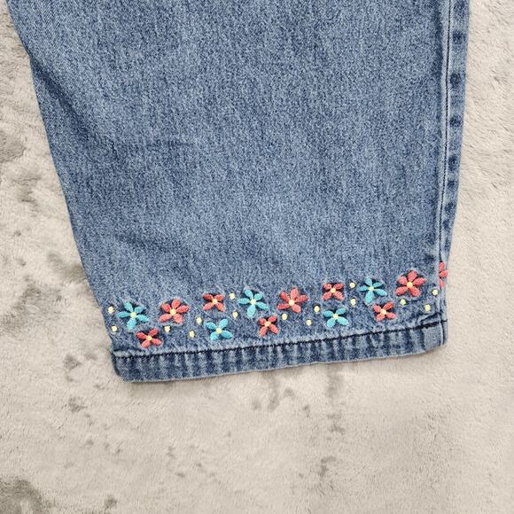 Vintage AMI Jeans Womens L Blue Pull On Denim Capri Embroidered Floral Hem - Picture 2 of 12